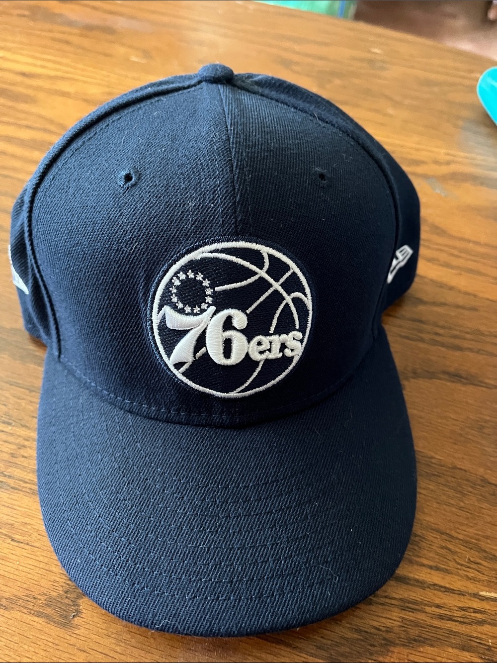 9fifty Philadelphia 76ers Navy Blue Fitted Hat